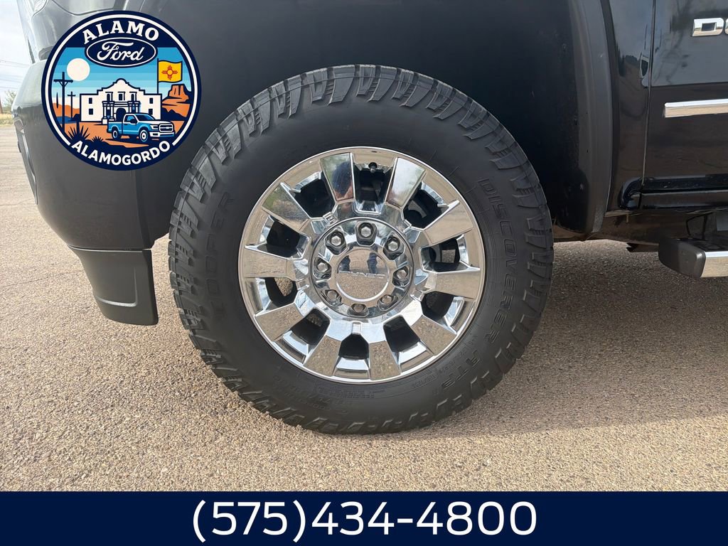 Used 2019 GMC Sierra 2500 Denali w/ Duramax Plus Package AWD/4WD image 25