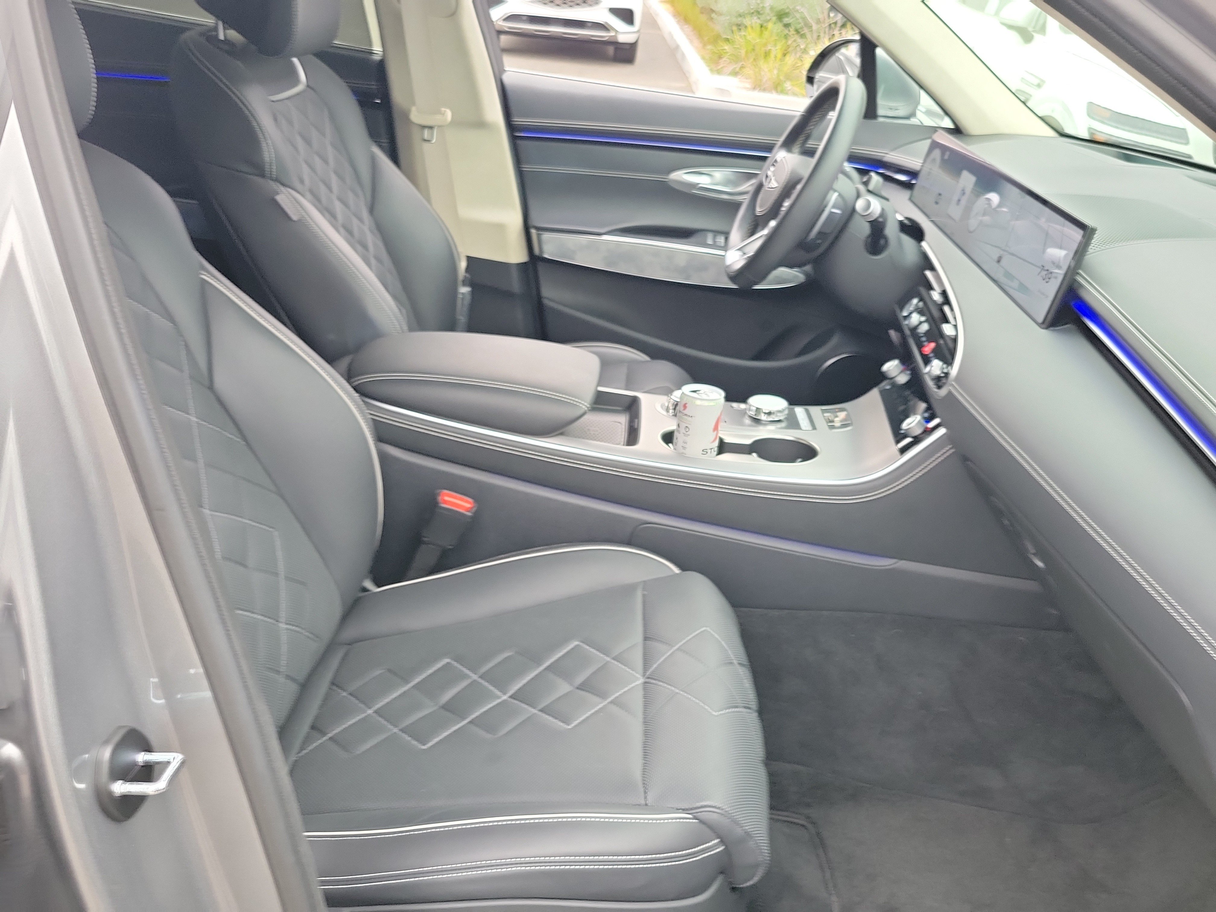 Certified 2026 Genesis Electrified GV70 Prestige AWD/4WD image 24
