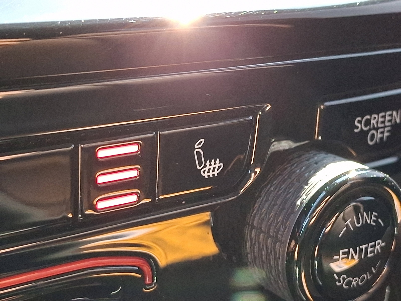 Used 2023 Jeep Grand Cherokee Limited AWD/4WD image 25