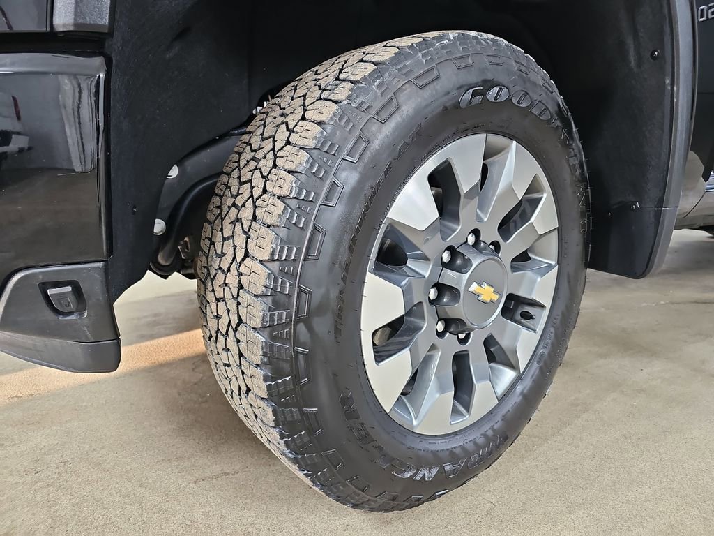 Certified 2024 Chevrolet Silverado 2500 Custom w/ Custom Value Package image 37