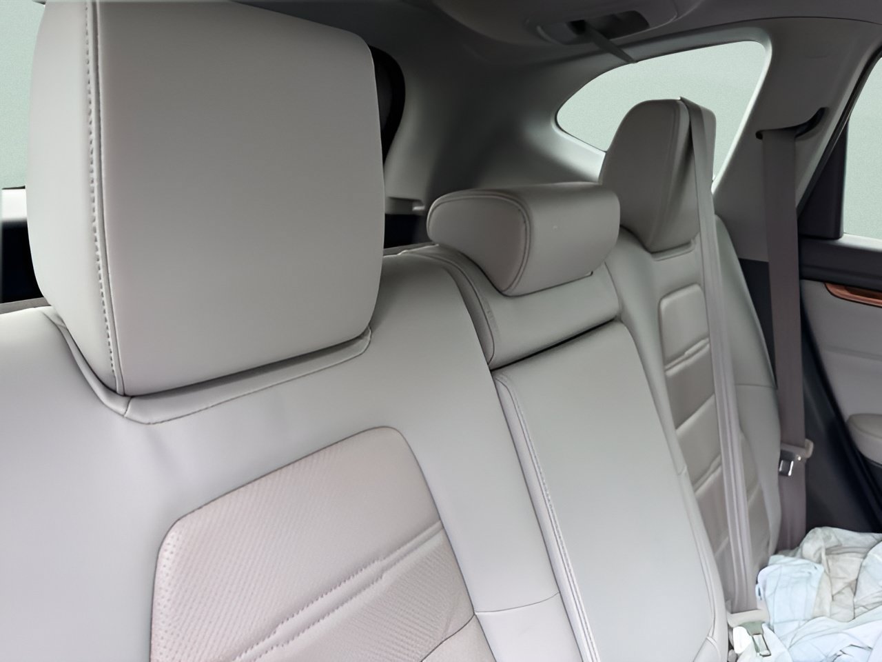 Used 2019 Honda CR-V Touring image 9