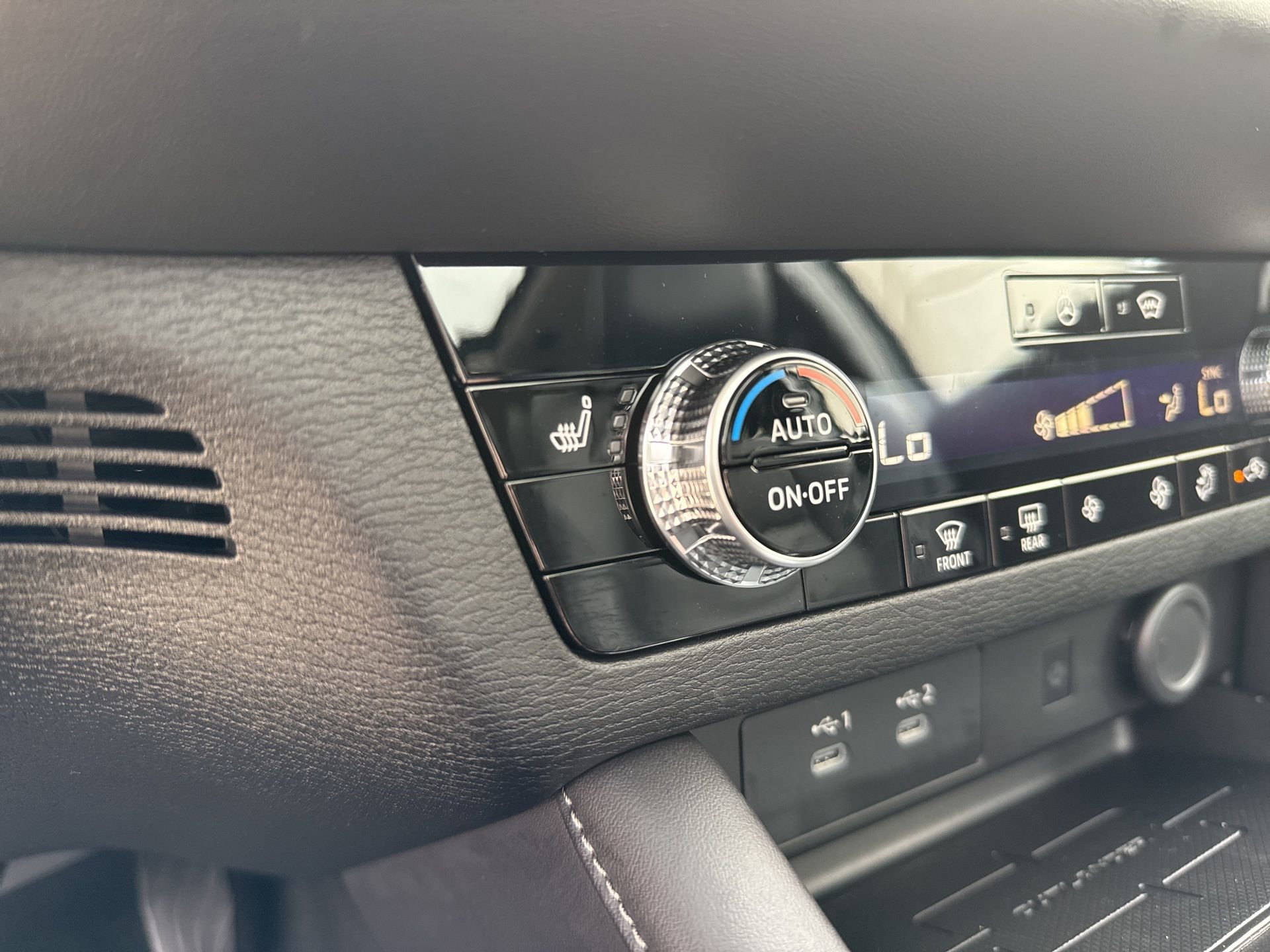 New 2026 Mitsubishi Outlander SE AWD/4WD image 7