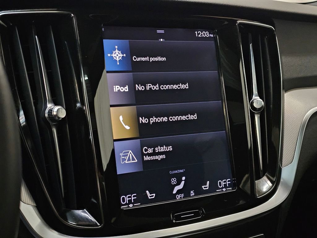 Used 2019 Volvo S60 T5 R-Design image 27