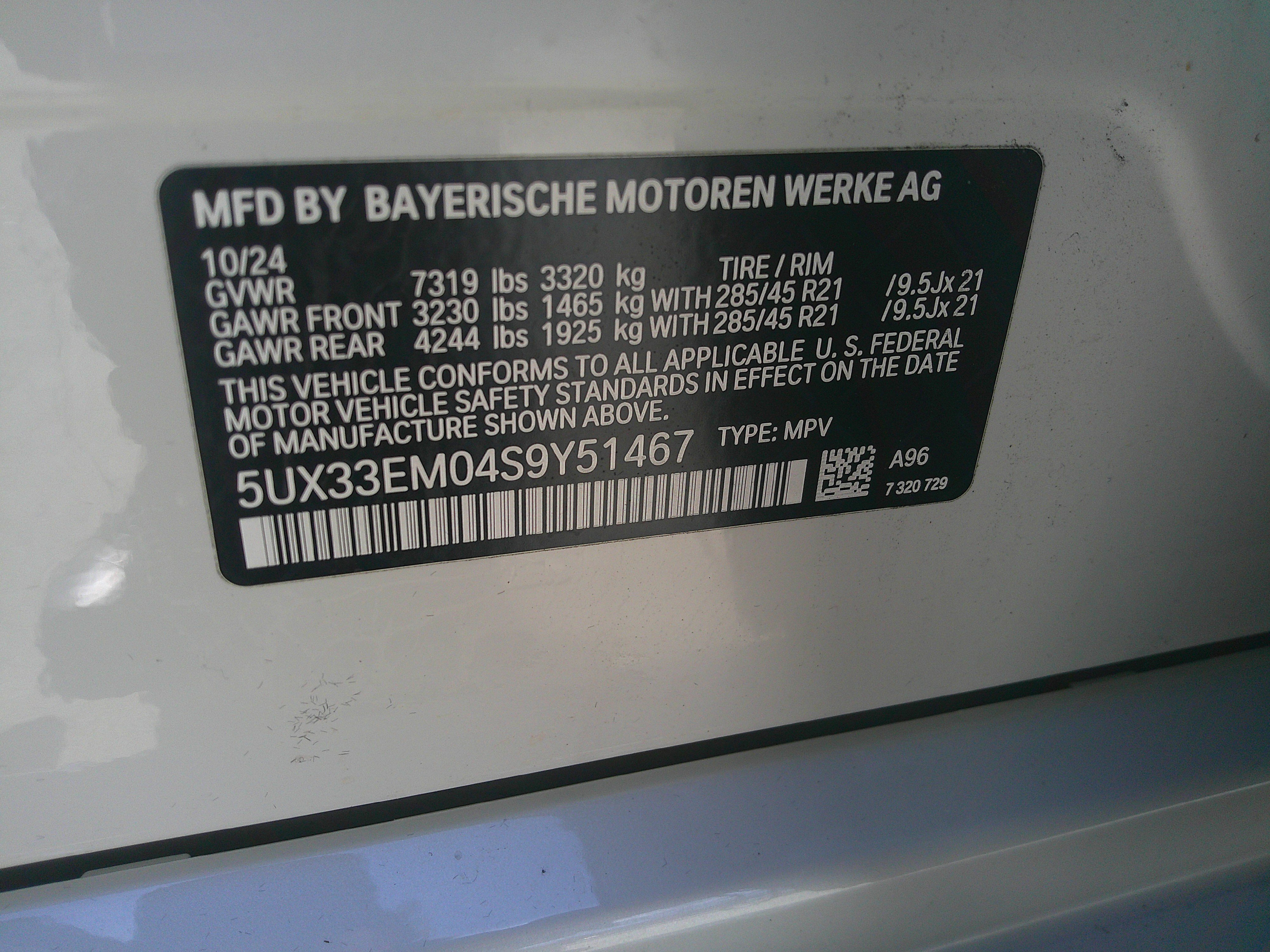 Certified 2025 BMW X7 M60i w/ Climate Comfort Package image 36