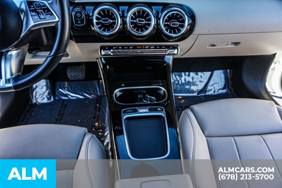 Used 2024 Mercedes-Benz CLA 250 image 39