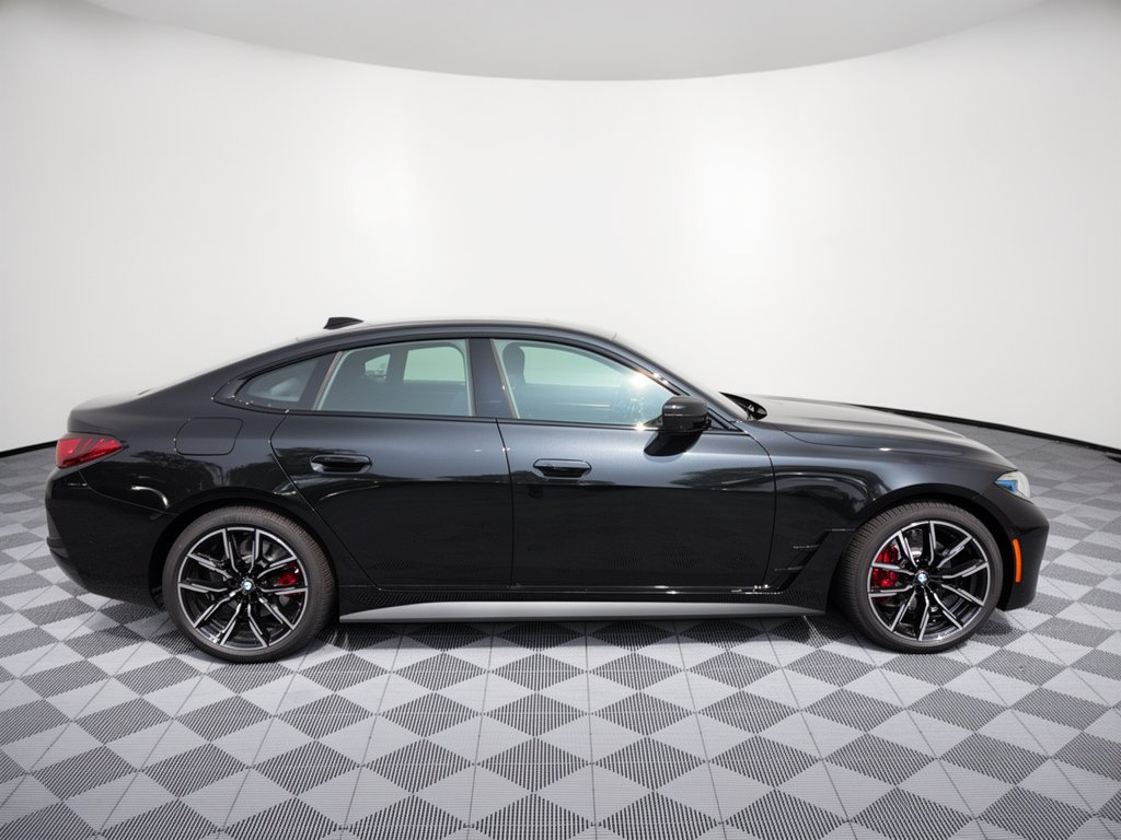 New 2026 BMW 430i xDrive w/ M Sport Package AWD/4WD image 8