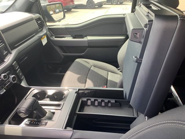 New 2026 Ford F150 XLT w/ Equipment Group 302A MID image 32