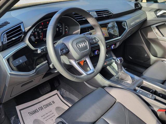 Certified 2025 Audi Q3 2.0T Premium w/ Black Optic Sport Package image 11