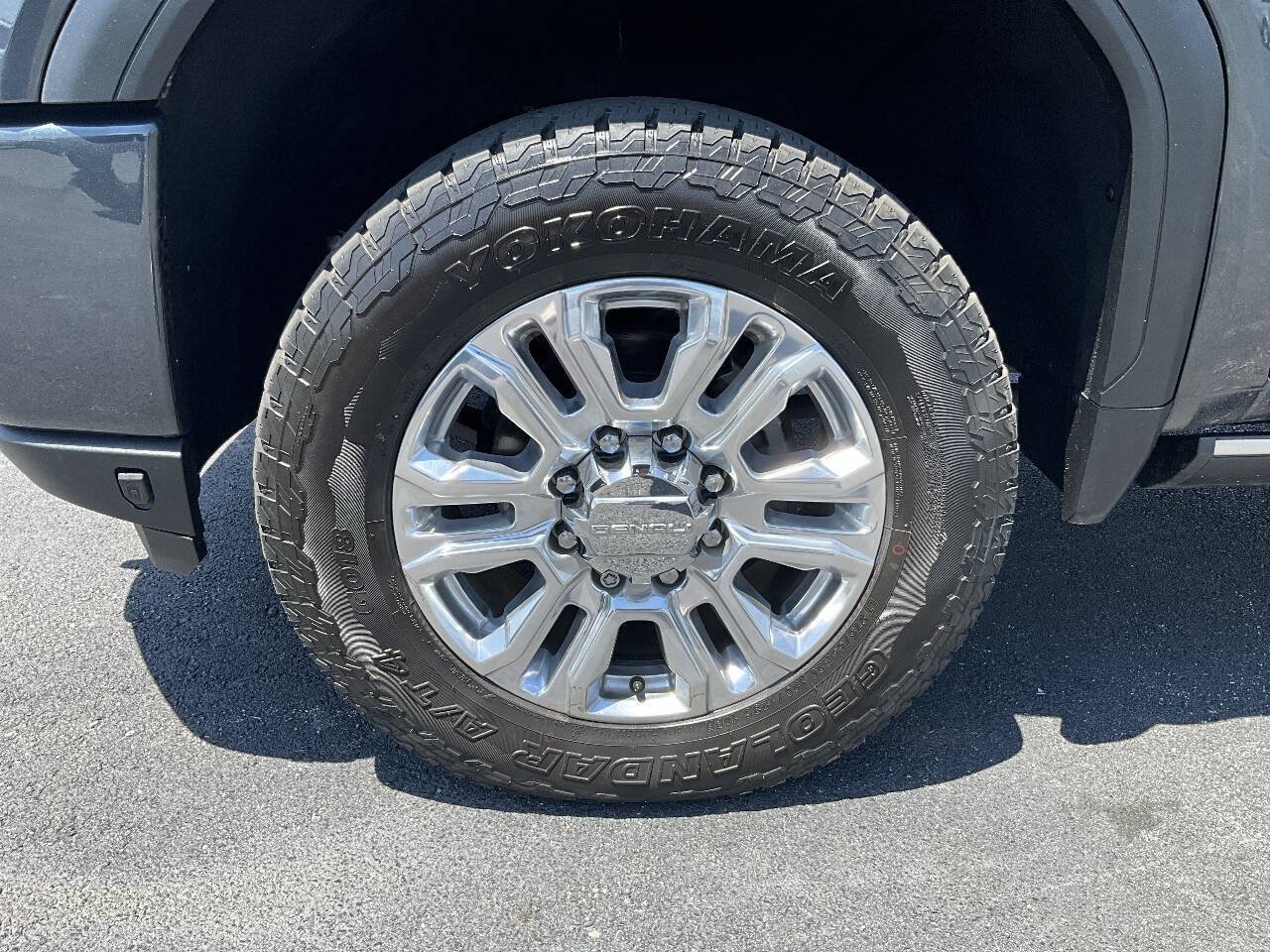 Used 2021 GMC Sierra 2500 Denali w/ Denali Ultimate Package AWD/4WD image 22