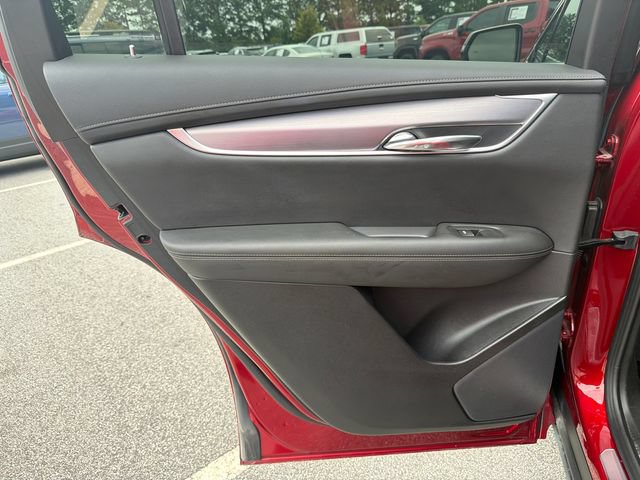 Certified 2024 Cadillac XT6 Luxury w/ LPO, Floor Liner Package AWD/4WD image 22