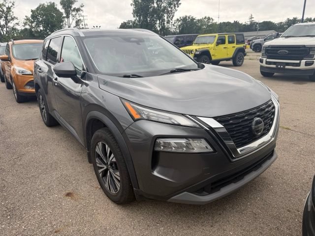 Used 2021 Nissan Rogue SV AWD/4WD image 2