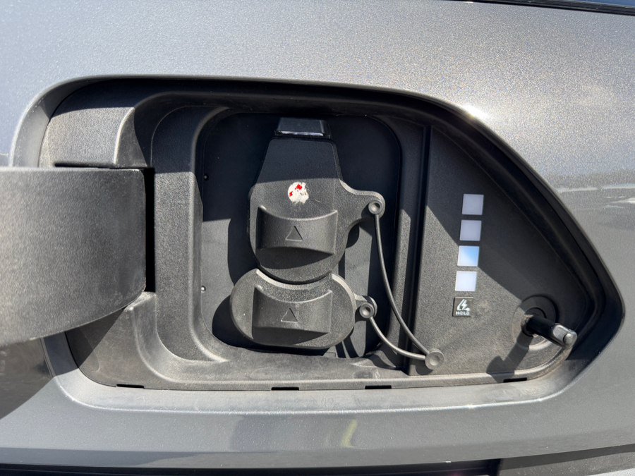 Used 2024 Hyundai Kona SEL FWD image 44