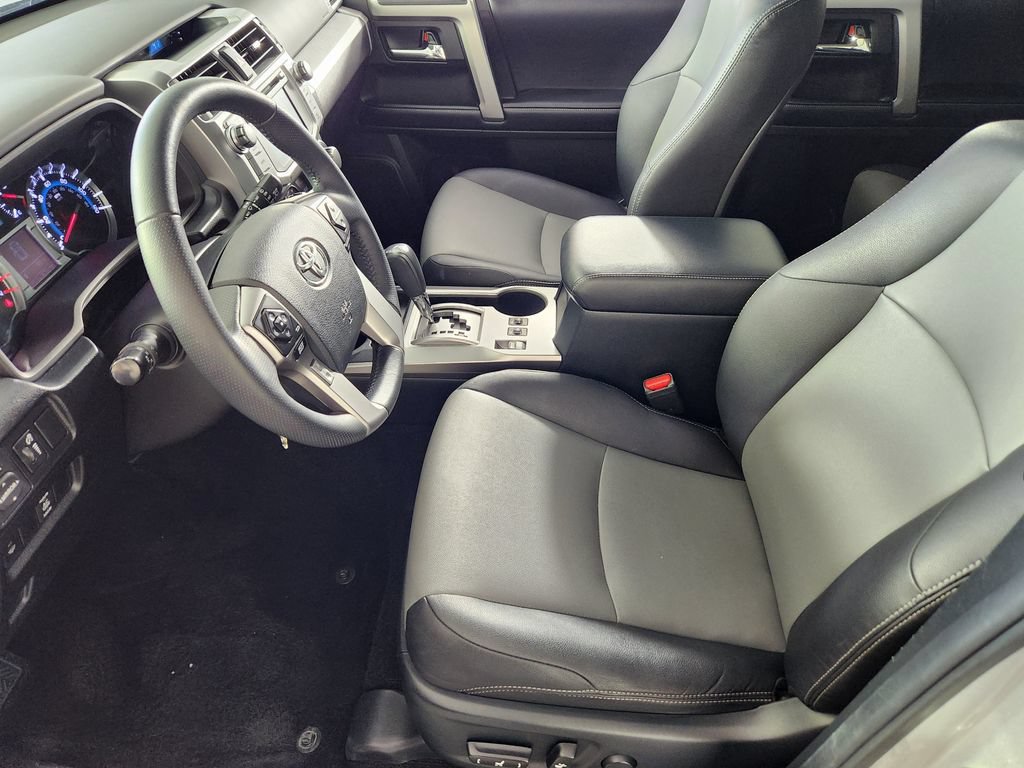 Used 2018 Toyota 4Runner SR5 Premium AWD/4WD image 12