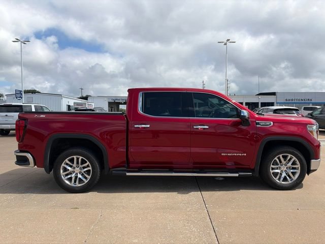 Used 2021 GMC Sierra 1500 SLT w/ SLT Convenience Package AWD/4WD image 2