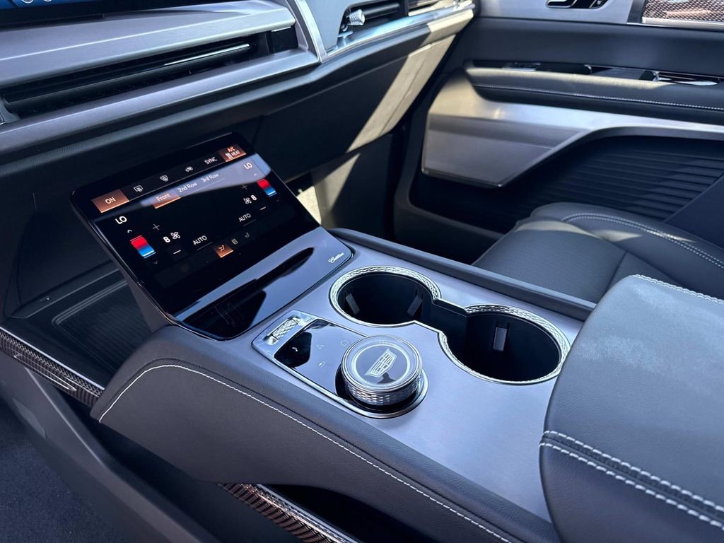 New 2026 Cadillac Vistiq Luxury image 26