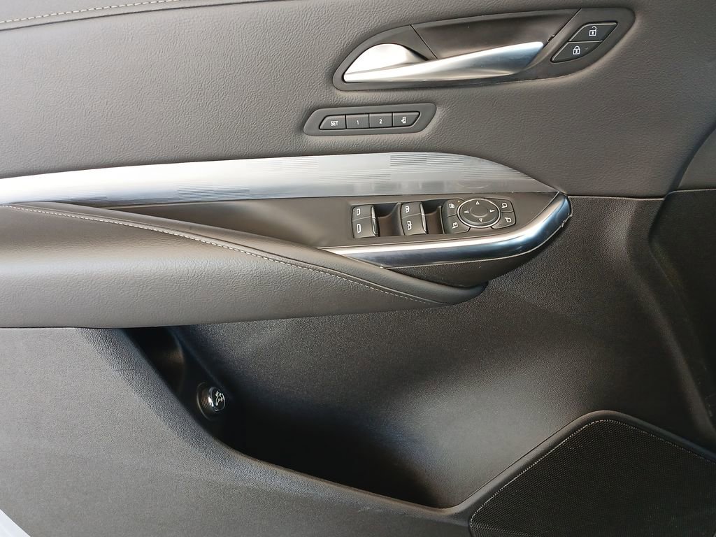 Used 2024 Cadillac XT4 Premium Luxury image 24