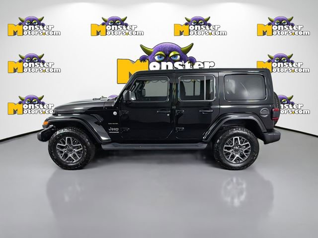 Used 2024 Jeep Wrangler Unlimited Sahara w/ Technology Group AWD/4WD image 8