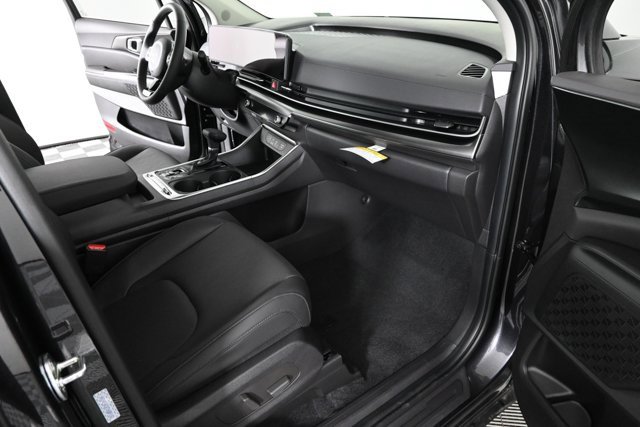 New 2026 Kia Carnival SX image 13