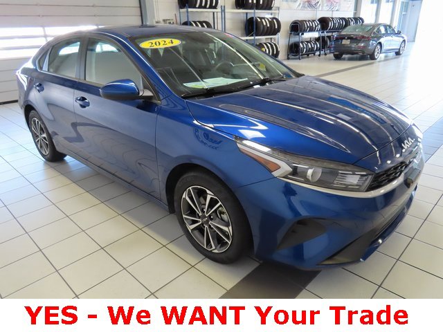 Used 2024 Kia Forte LXS image 16