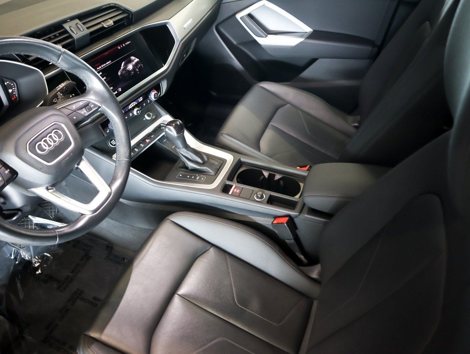Used 2022 Audi Q3 2.0T Premium w/ Convenience Package AWD/4WD image 19