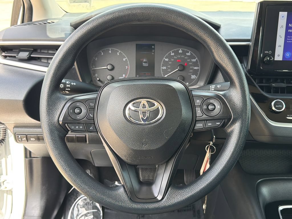 Used 2023 Toyota Corolla LE FWD image 22