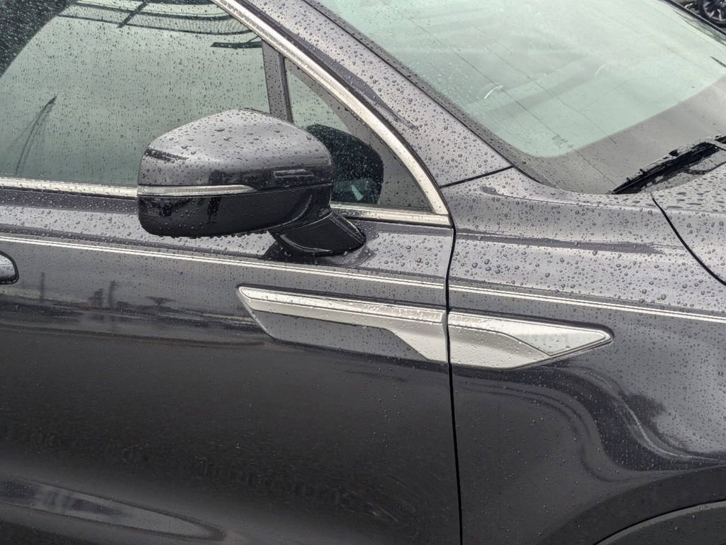 Used 2025 Kia Sorento S w/ Panoramic Sunroof Package FWD image 11