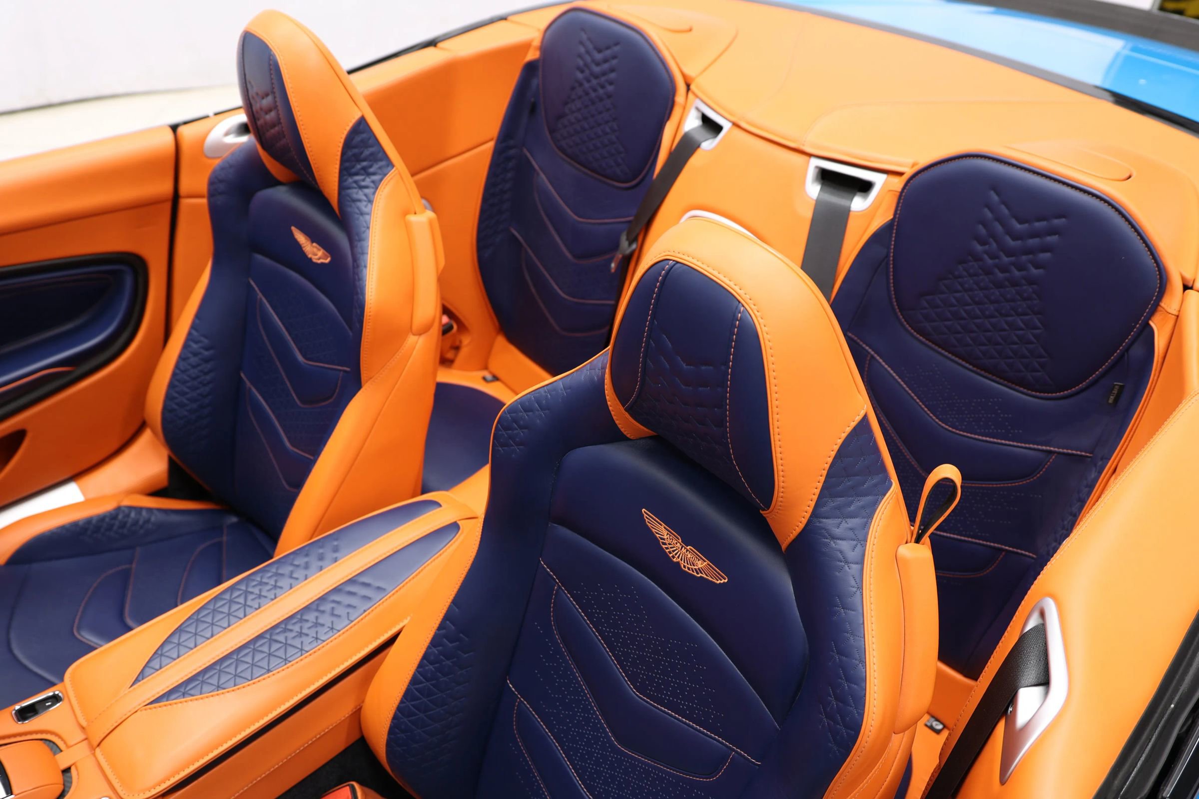 Used 2022 Aston Martin DBS Superleggera Volante RWD image 29