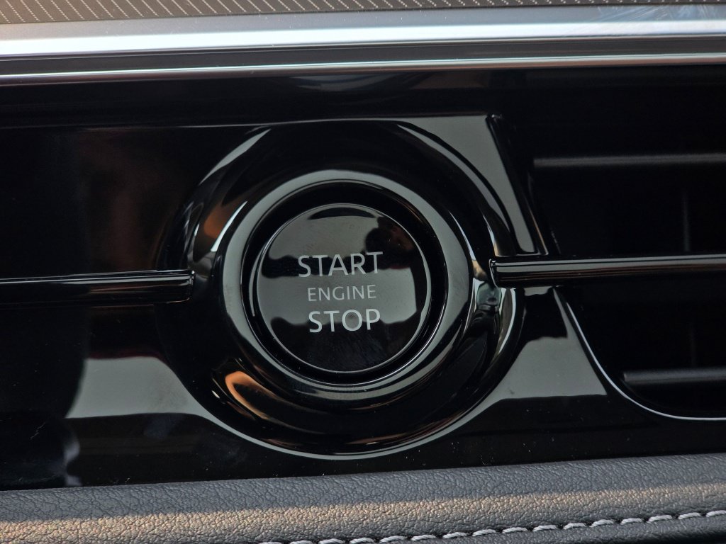 New 2027 INFINITI QX80 Luxe w/ Cargo Package AWD/4WD image 38