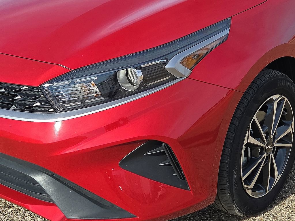 Used 2024 Kia Forte LXS image 10