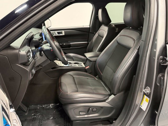 Used 2024 Ford Explorer ST-Line w/ Class IV Trailer Tow Package RWD image 10