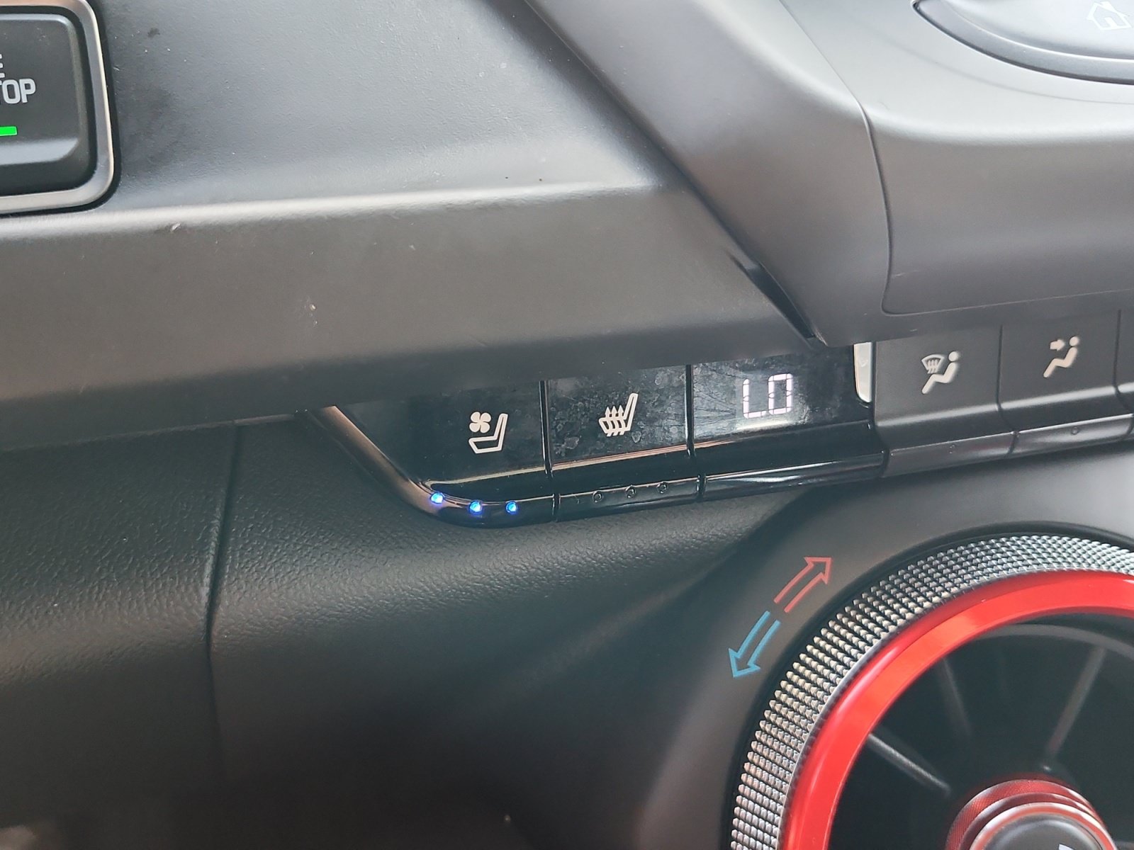Used 2019 Chevrolet Camaro SS RWD image 7
