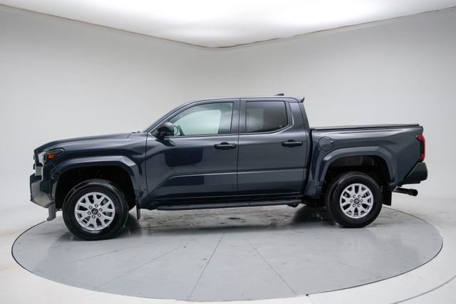 Used 2024 Toyota Tacoma SR image 2