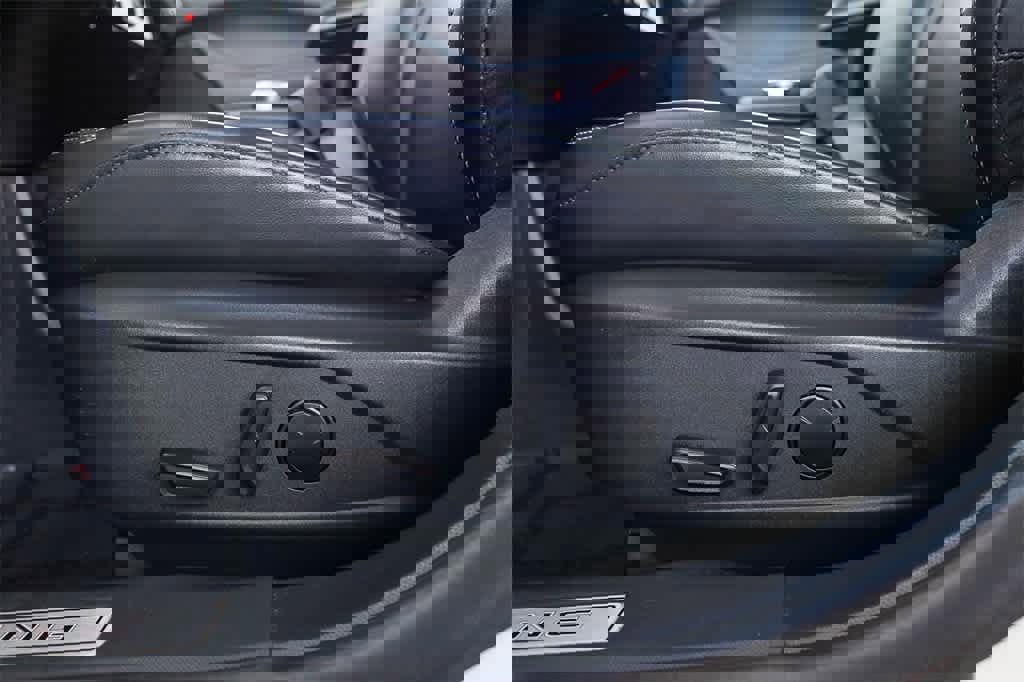 Used 2023 Ford Mustang Mach-E Premium image 19