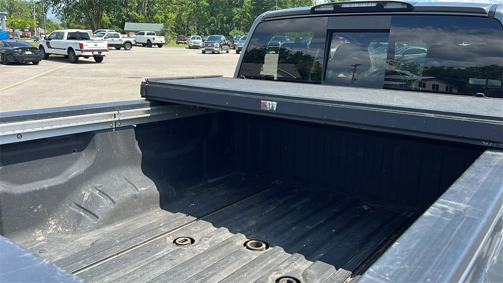 Used 2018 Nissan Titan PRO-4X image 36