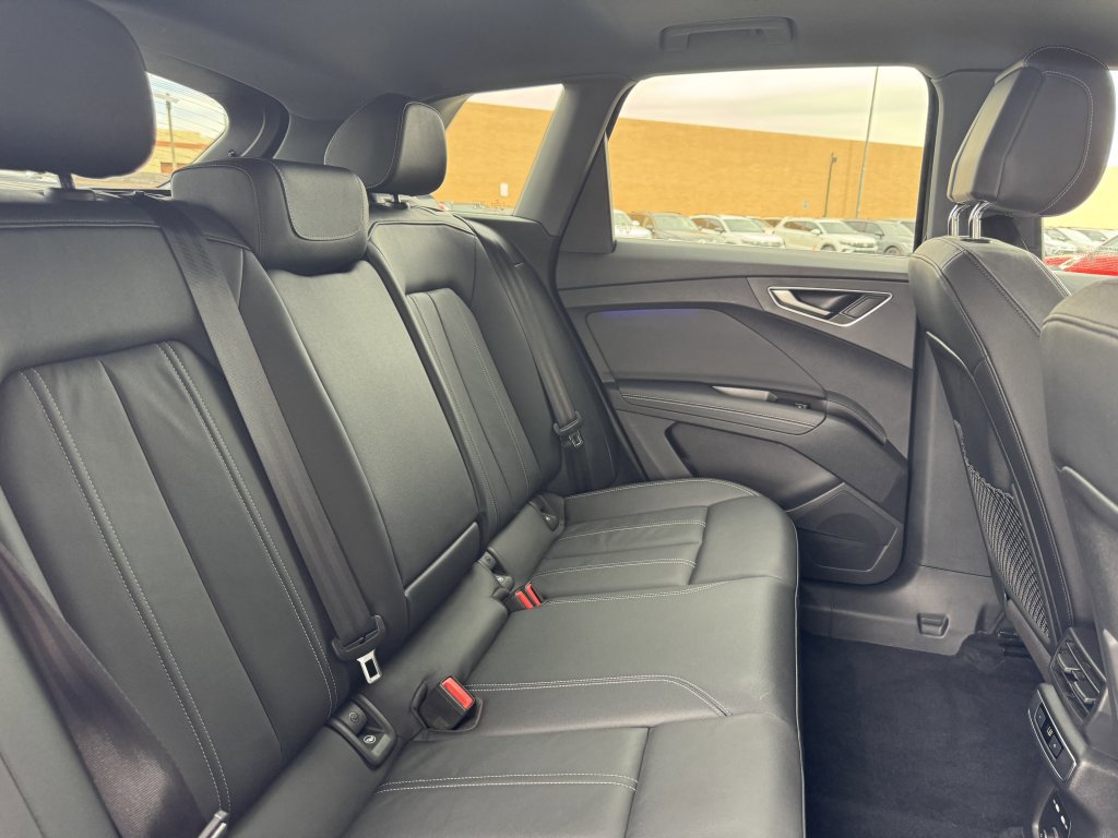 Used 2022 Audi Q4 e-tron Premium Plus w/ Premium Plus image 43