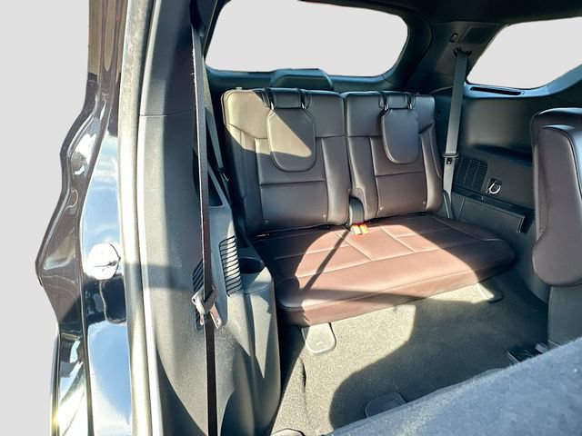 Used 2025 Ford Explorer Platinum w/ Ultimate Package AWD/4WD image 29