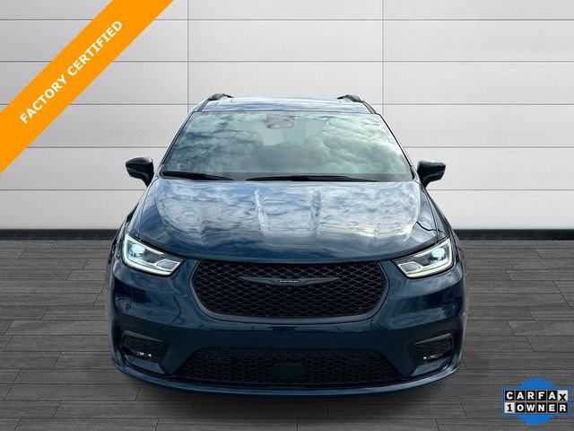 Used 2025 Chrysler Pacifica Premium FWD image 9
