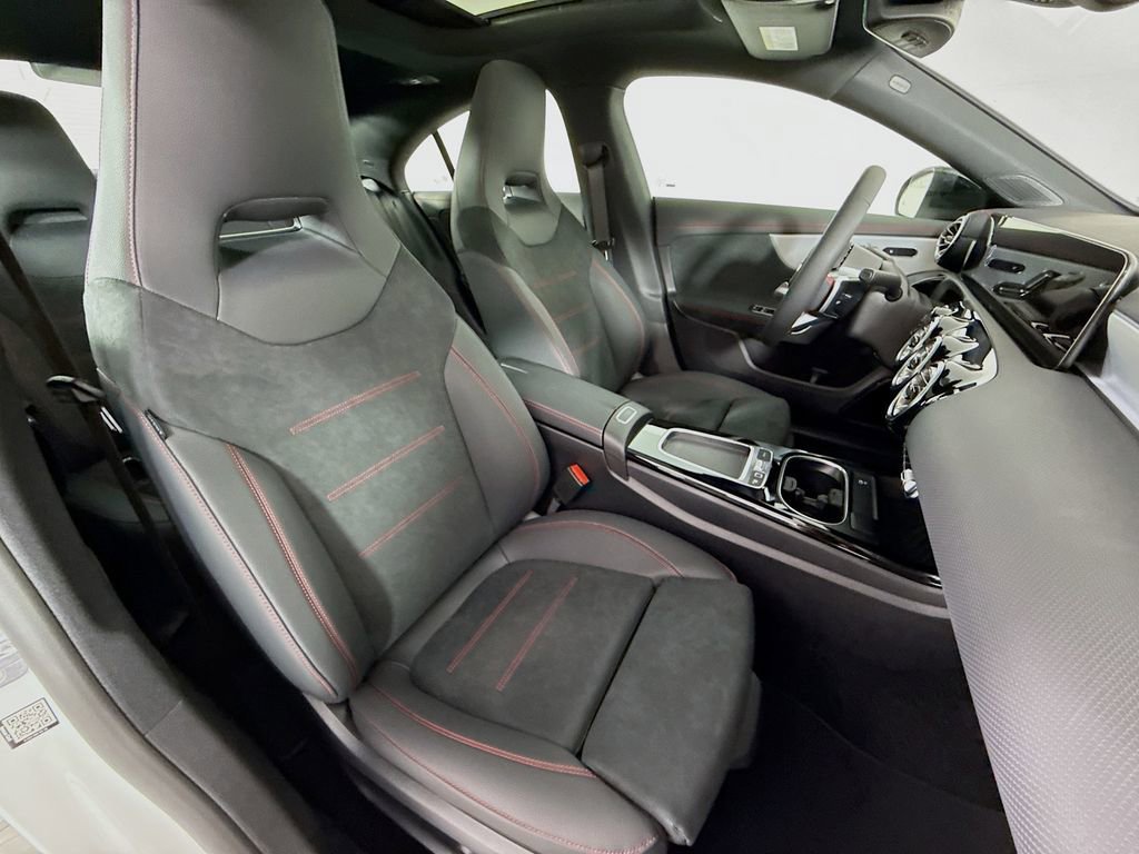 Used 2026 Mercedes-Benz CLA 250 4MATIC image 27
