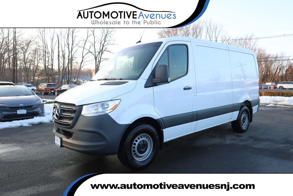 Used 2025 Mercedes-Benz Sprinter 2500 image 1