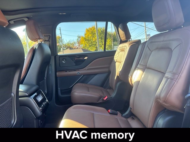 Certified 2023 Lincoln Aviator Reserve w/ Elements Package Plus AWD/4WD image 25