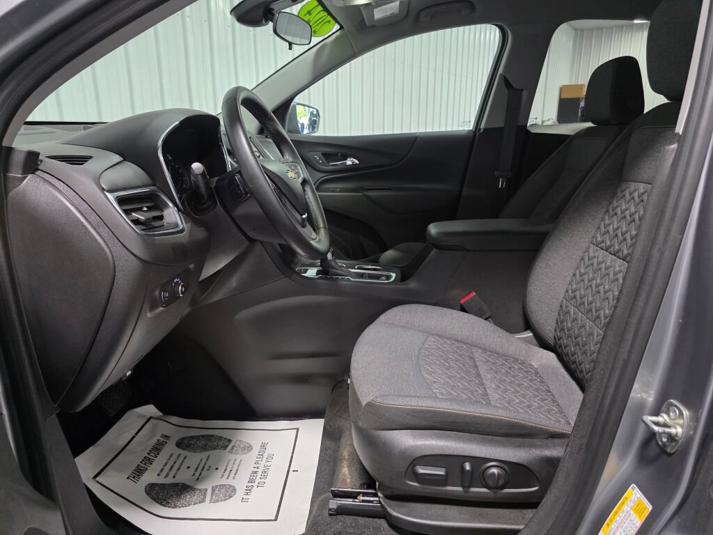 Used 2024 Chevrolet Equinox LT AWD/4WD image 9