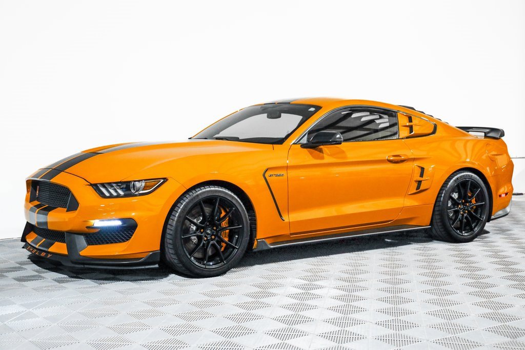 Used 2019 Ford Mustang Shelby GT350 w/ Technology Package image 15