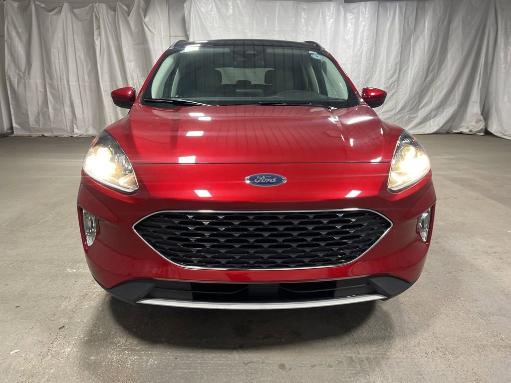 Used 2022 Ford Escape SEL video 2