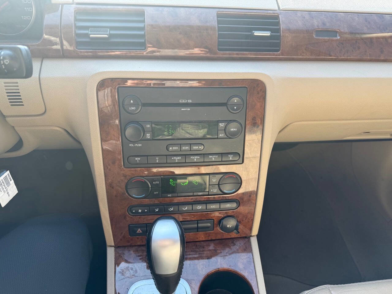 Used 2007 Ford Five Hundred SEL image 11