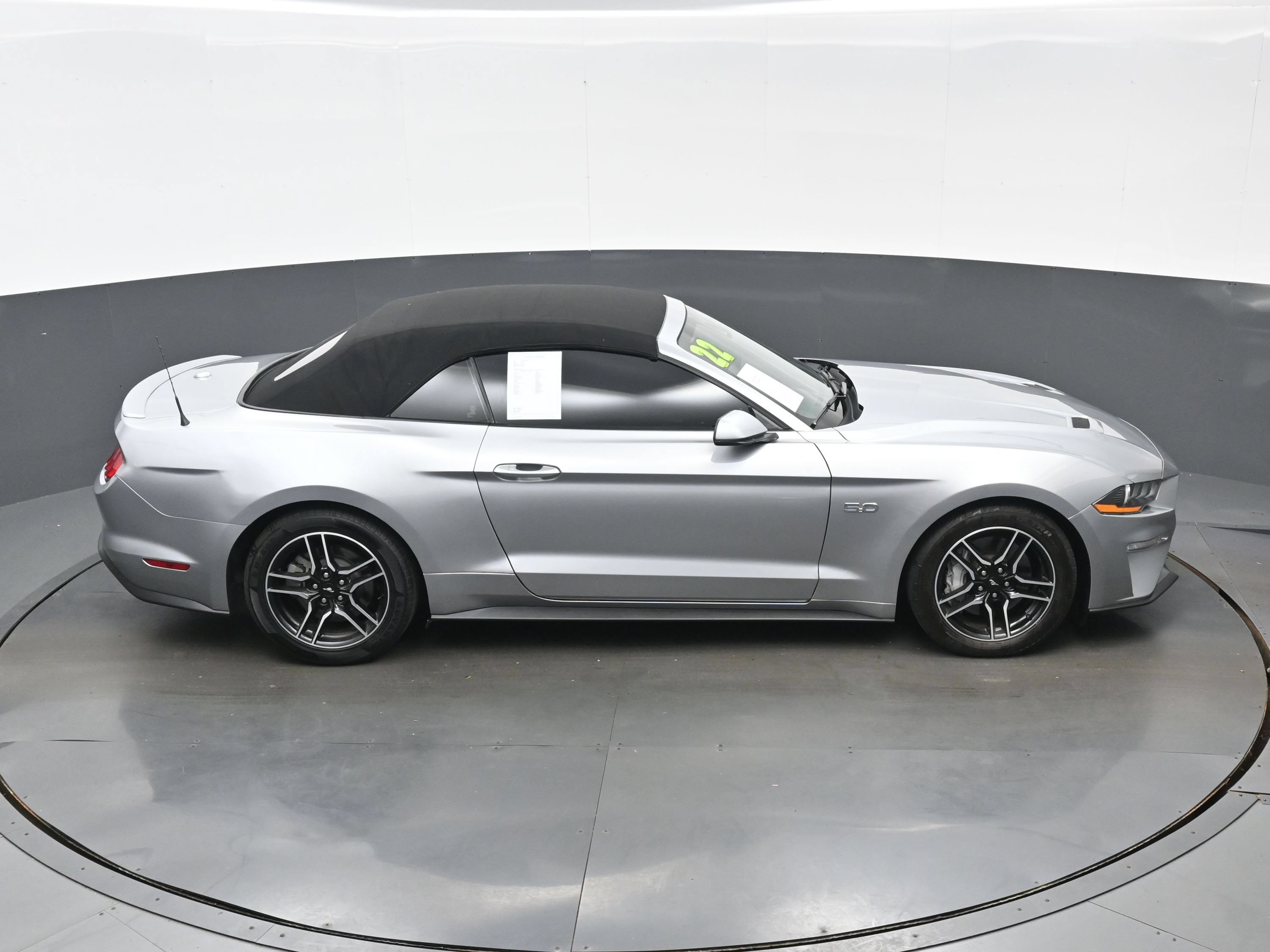 Used 2022 Ford Mustang GT Premium w/ Equipment Group 401A RWD image 38