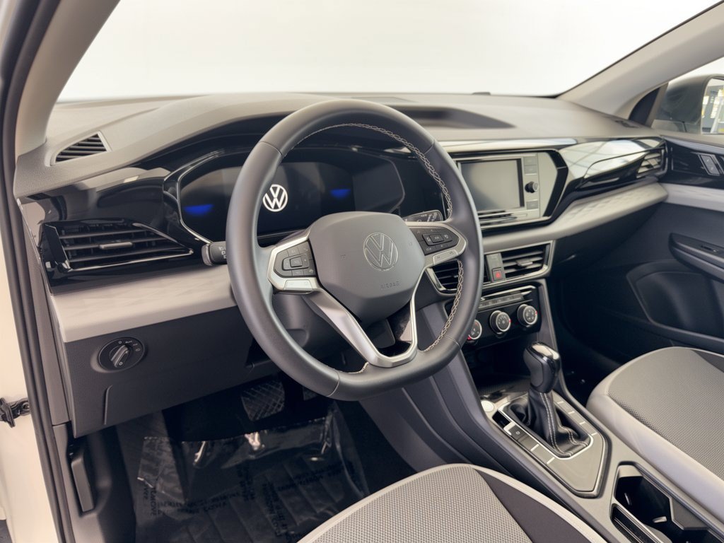 Used 2023 Volkswagen Taos S FWD image 4