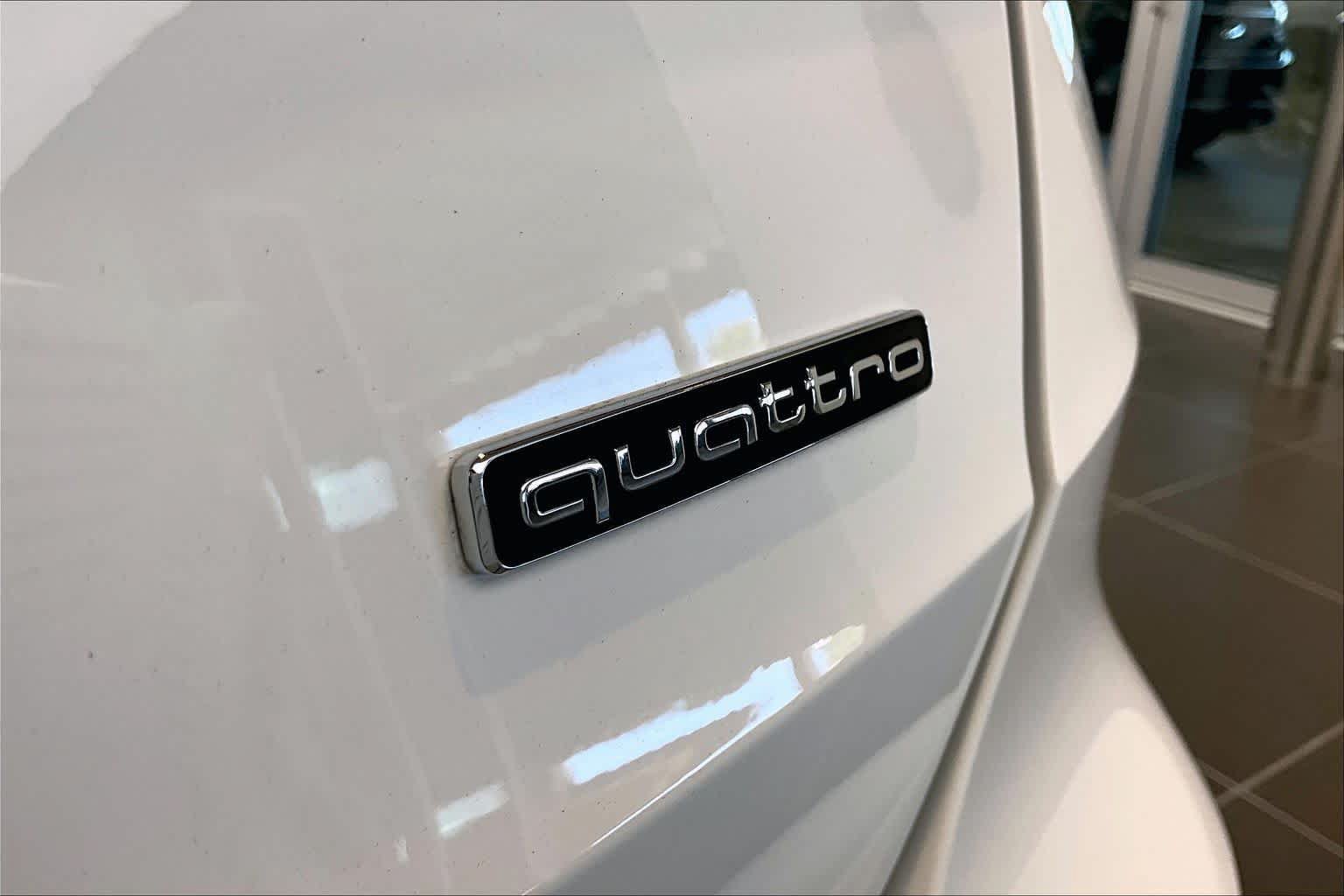Used 2023 Audi Q3 2.0T Premium w/ Convenience Package AWD/4WD image 31
