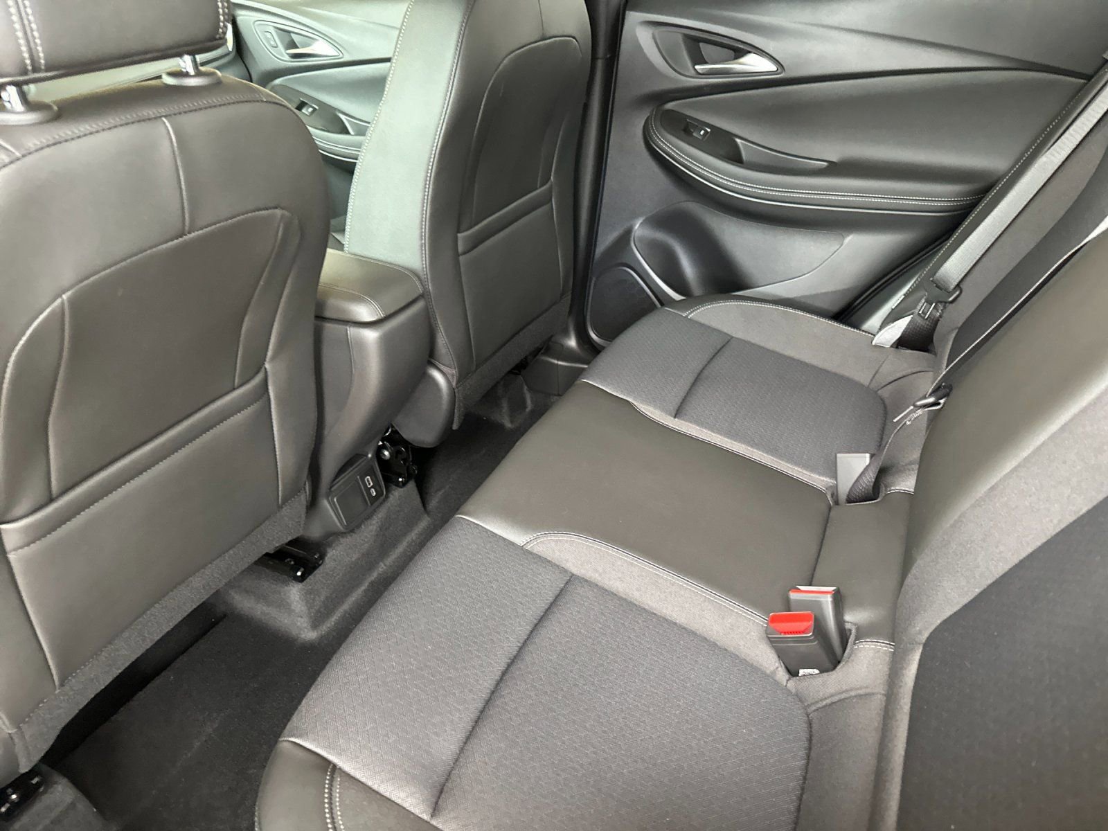 New 2026 Buick Encore GX Preferred image 12