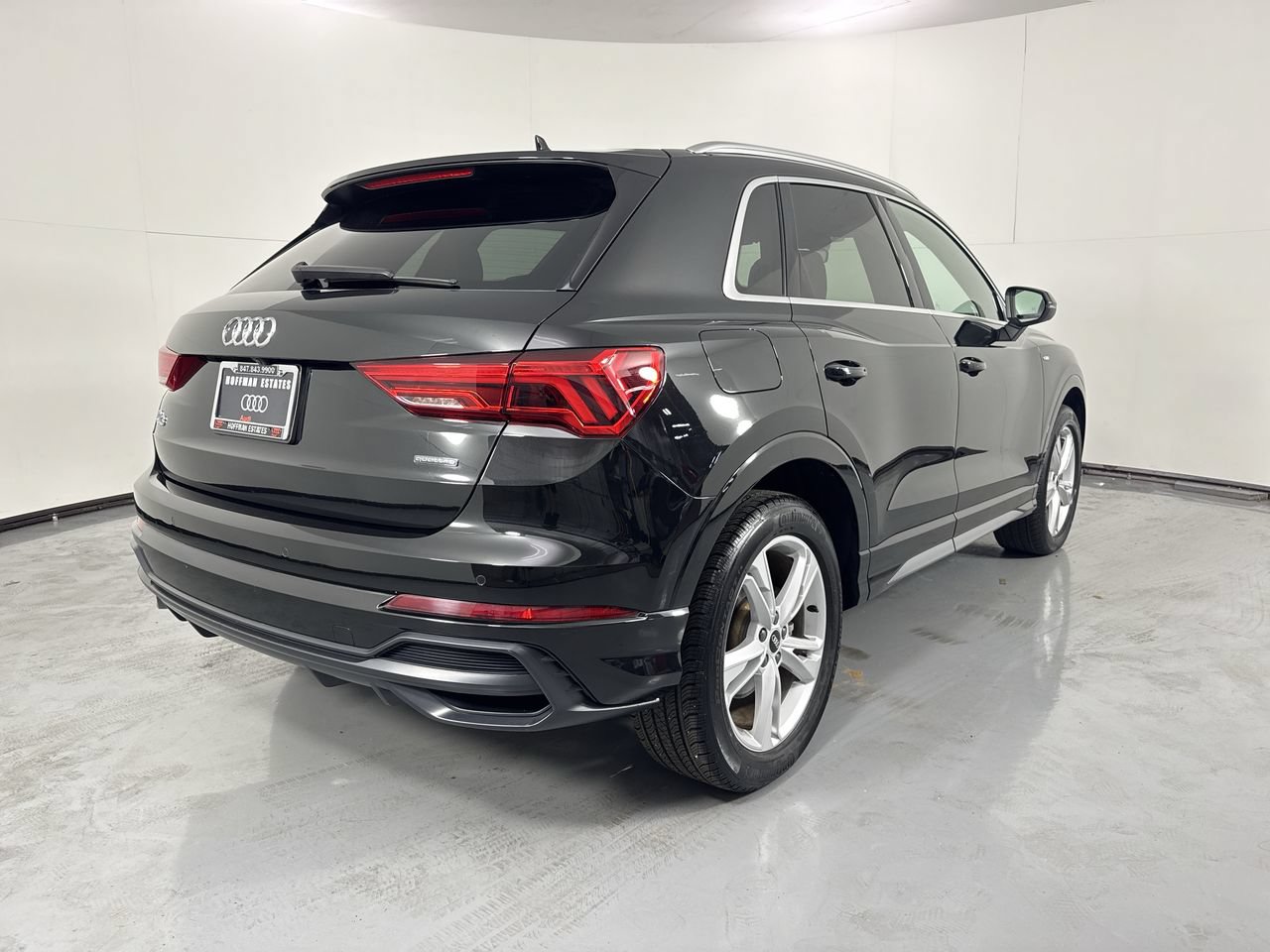 Used 2022 Audi Q3 2.0T Premium Plus w/ Premium Plus Package AWD/4WD image 7