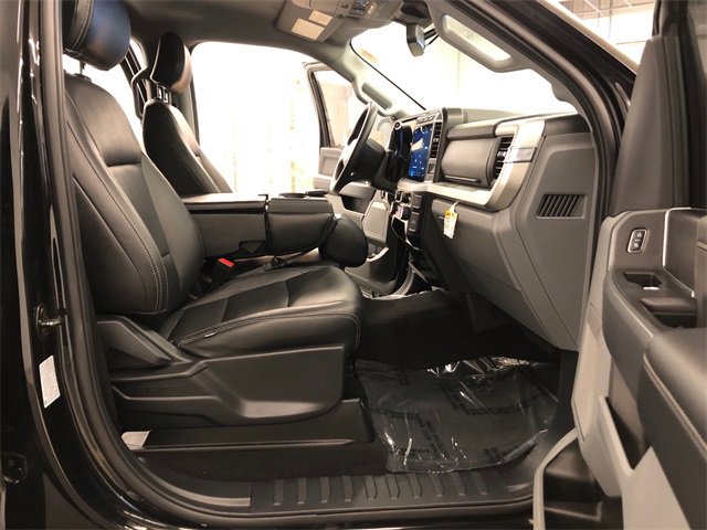 Used 2023 Ford F250 XLT w/ Black Appearance Package image 37
